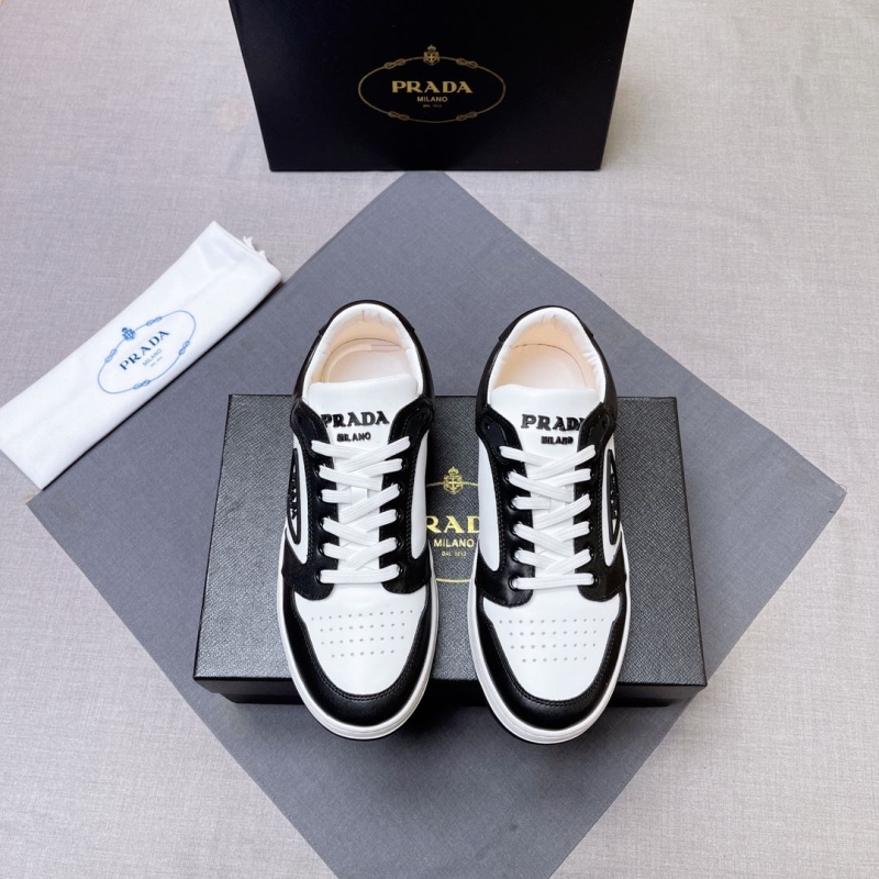 Pra*a casual shoes